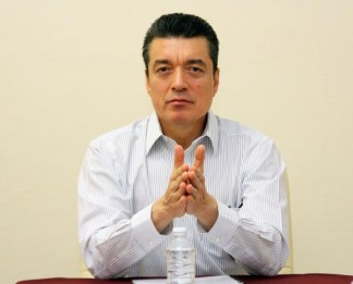 Ni la tragedia perdona Rutilio Escandón