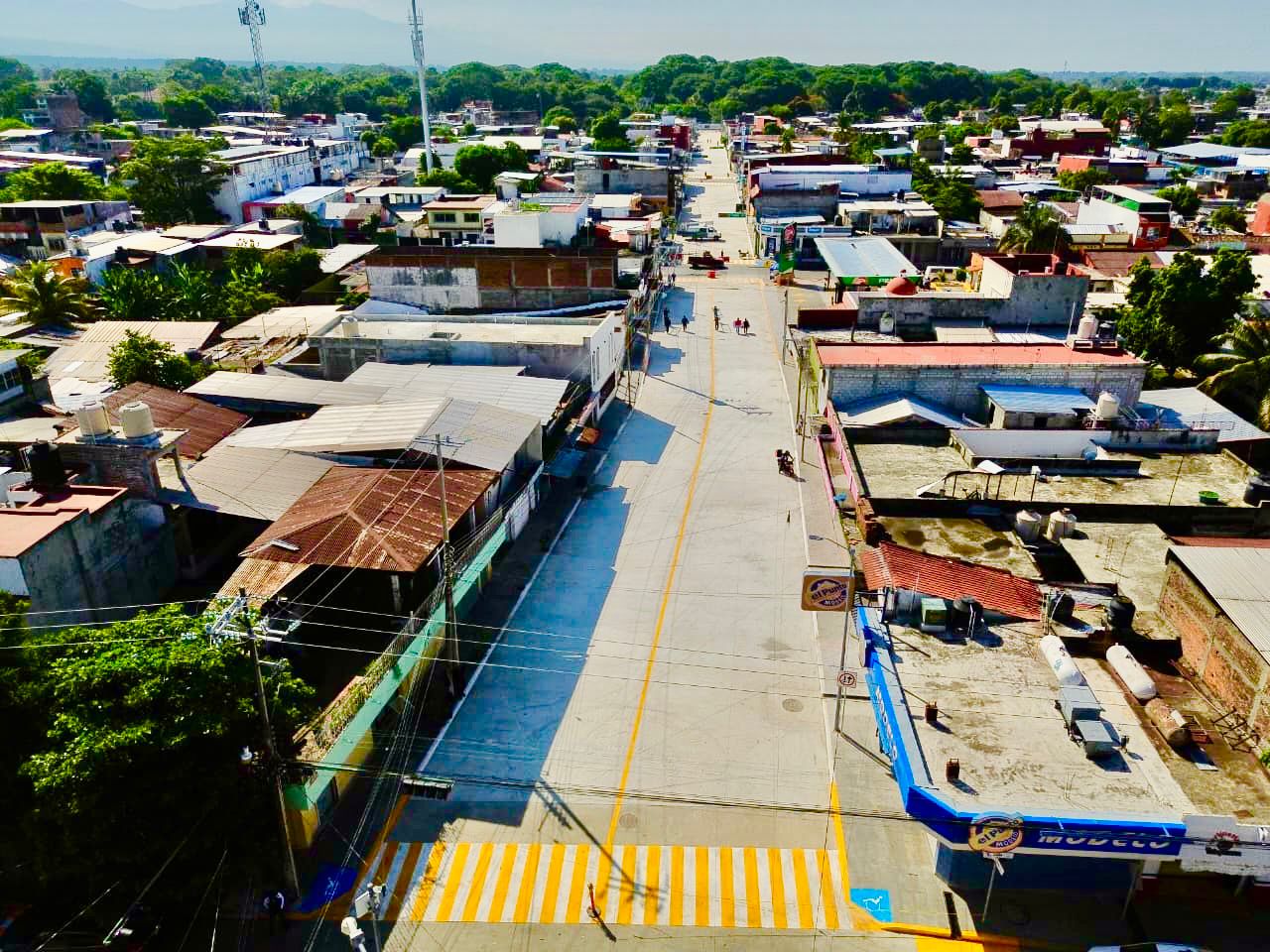 Menos de 70 días: Así quedó la nueva “calle integral” con concreto y luces LED en Tapachula